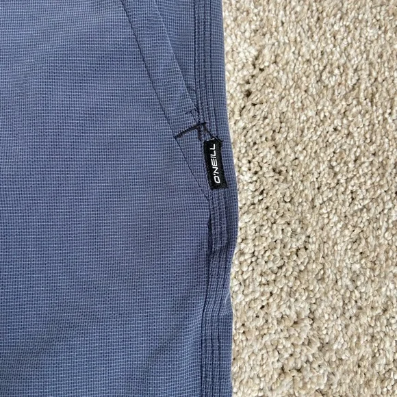 O’Neill Hybrid Shorts Size 38 - Picture 6 of 7